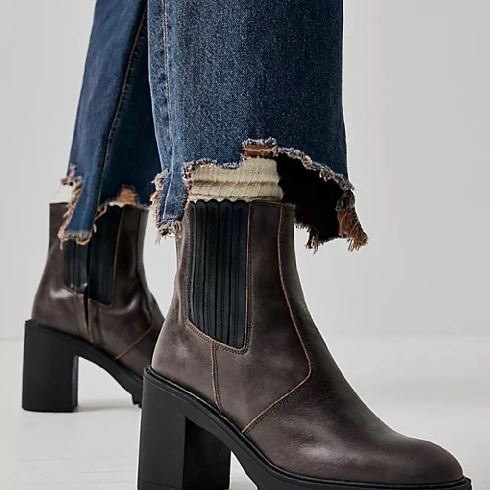 Free people James Chelsea boot